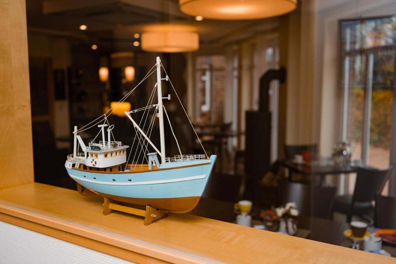 Hotel Am Fischerhafen 디춤 외부 사진