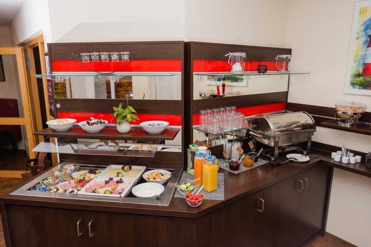 Hotel Am Fischerhafen 디춤 외부 사진